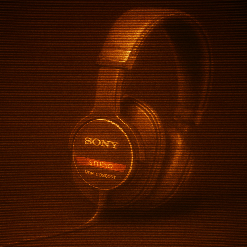 Sony MDR-CD900ST Review — Studio Classic Meets Modern Context
